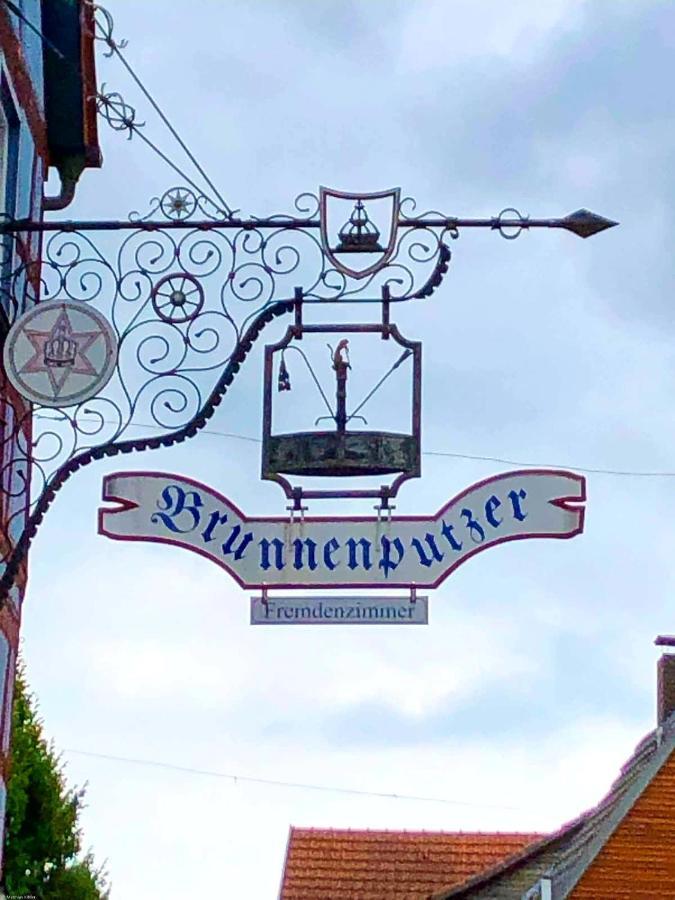 Brunnenputzer Pension Restaurant Kulsheim ภายนอก รูปภาพ