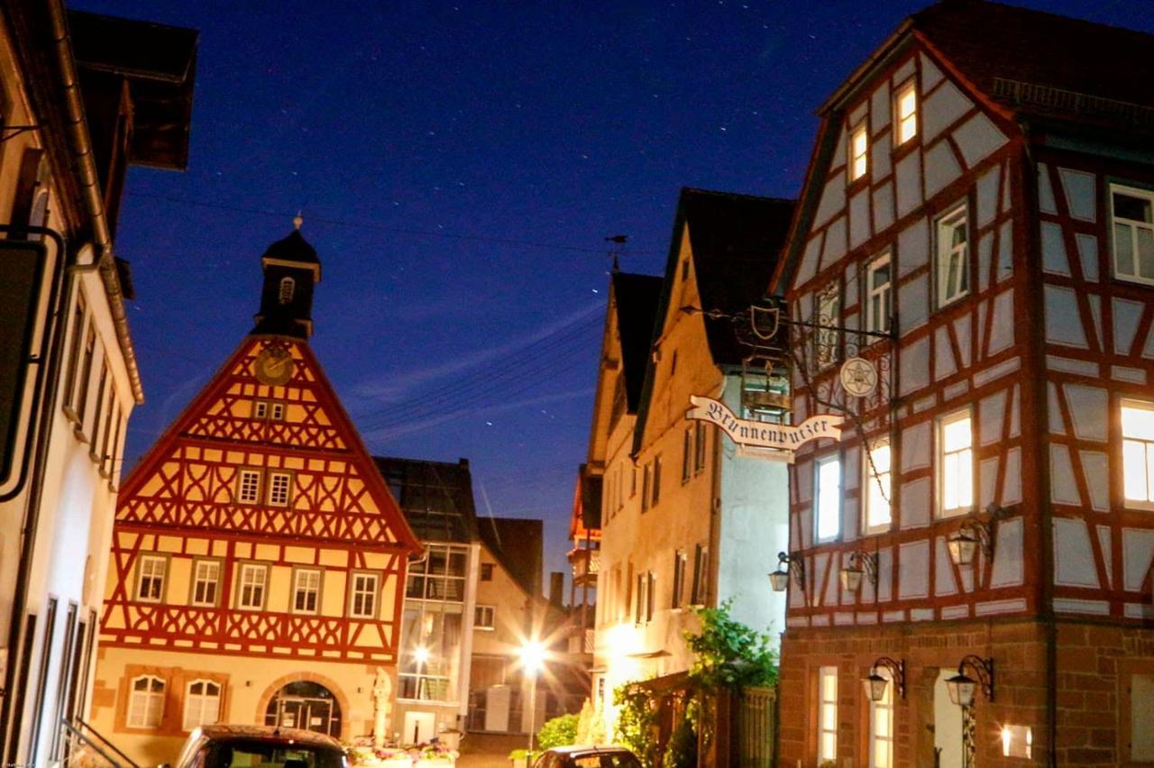 Brunnenputzer Pension Restaurant Kulsheim ภายนอก รูปภาพ