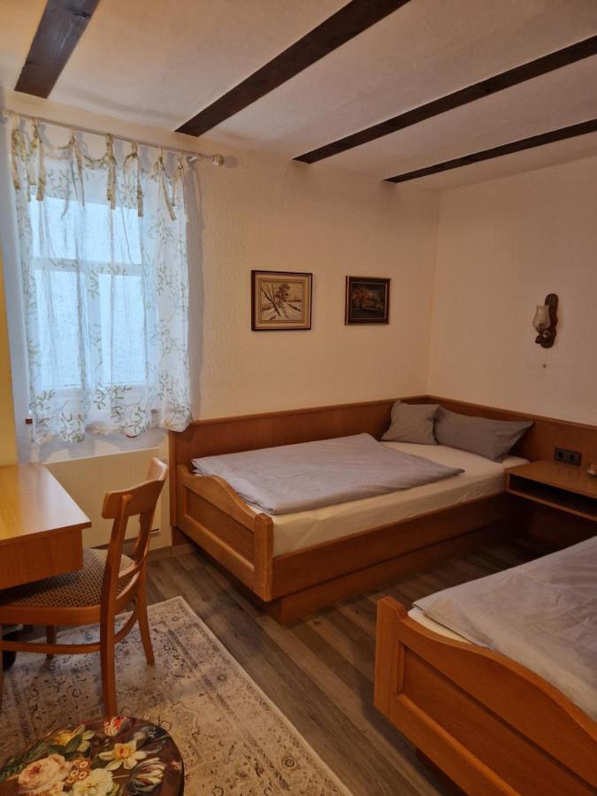 Brunnenputzer Pension Restaurant Kulsheim ภายนอก รูปภาพ